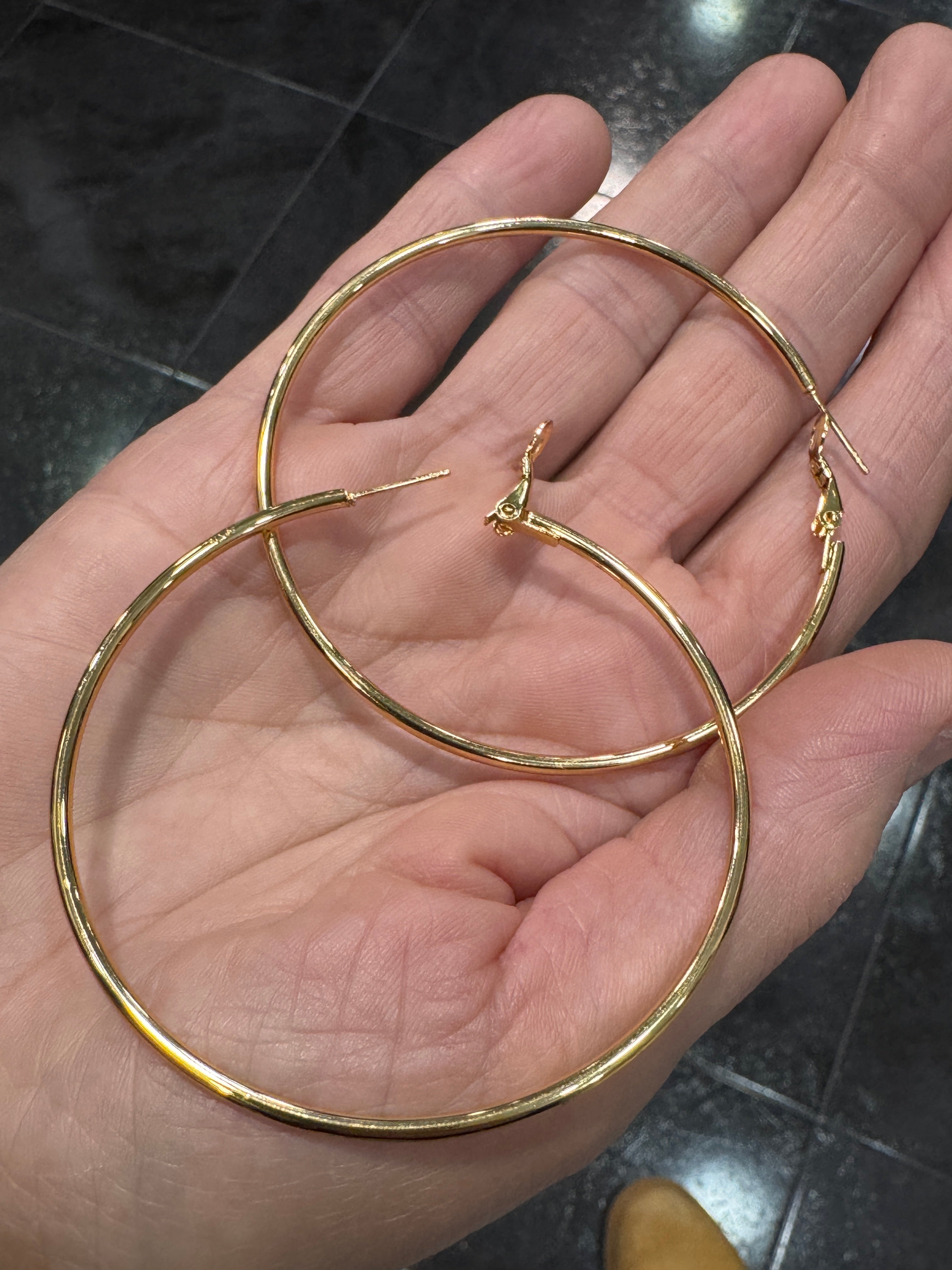 Aros Oversize Dorados Glam