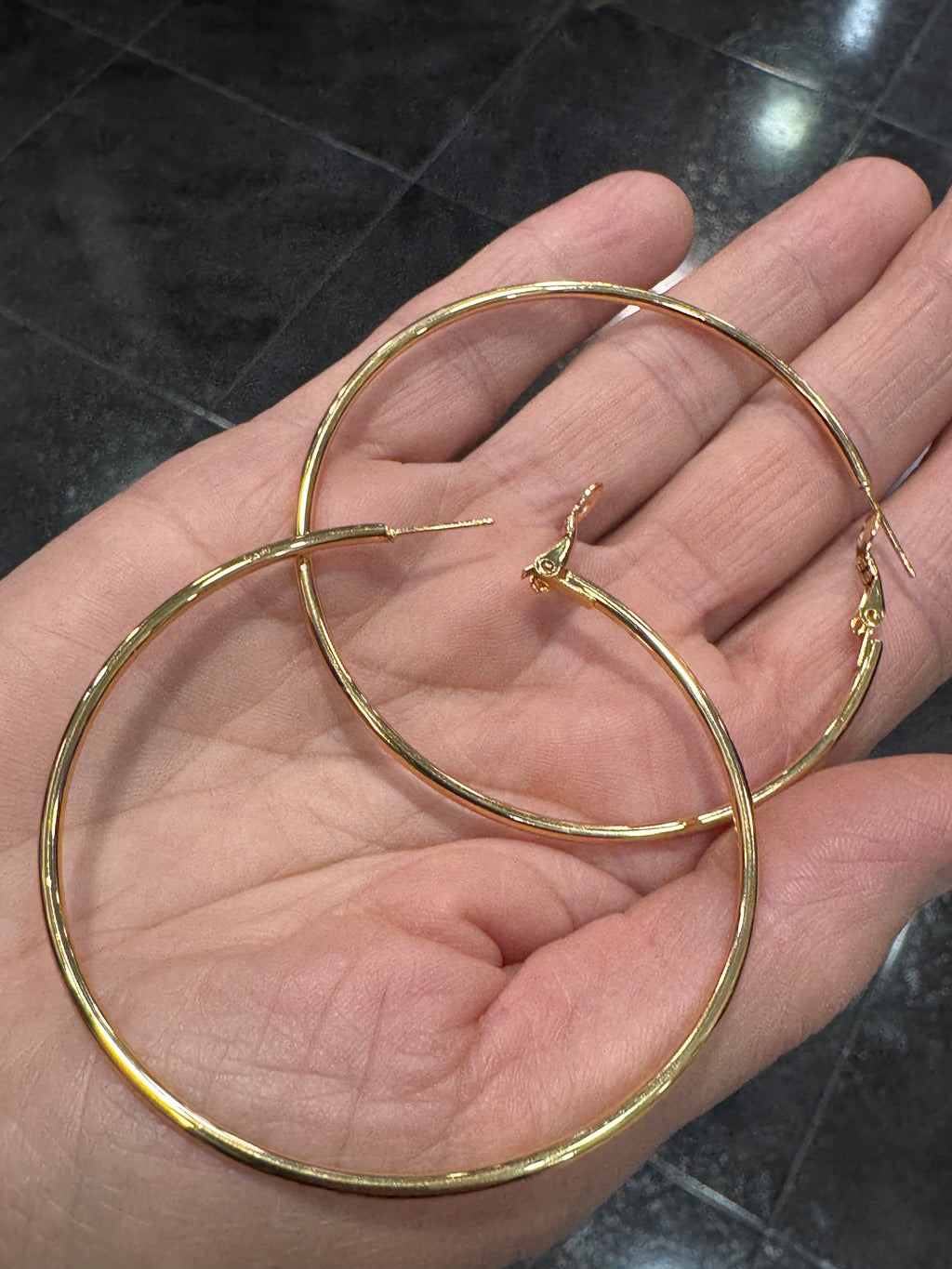 Aros Oversize Dorados Glam