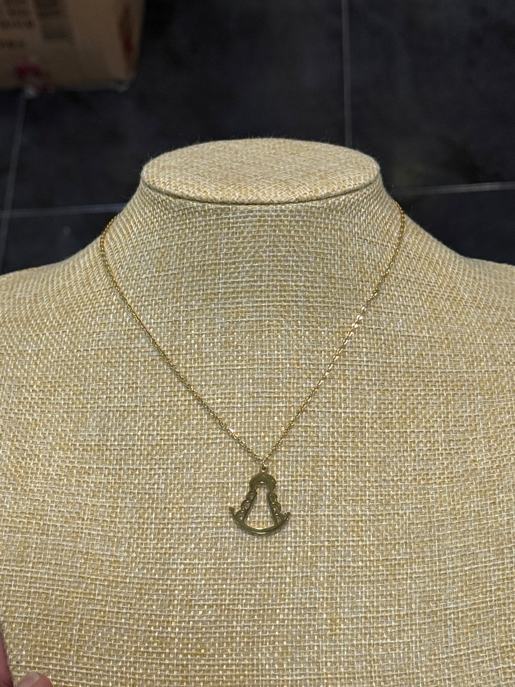 Collar Dorado Virgen