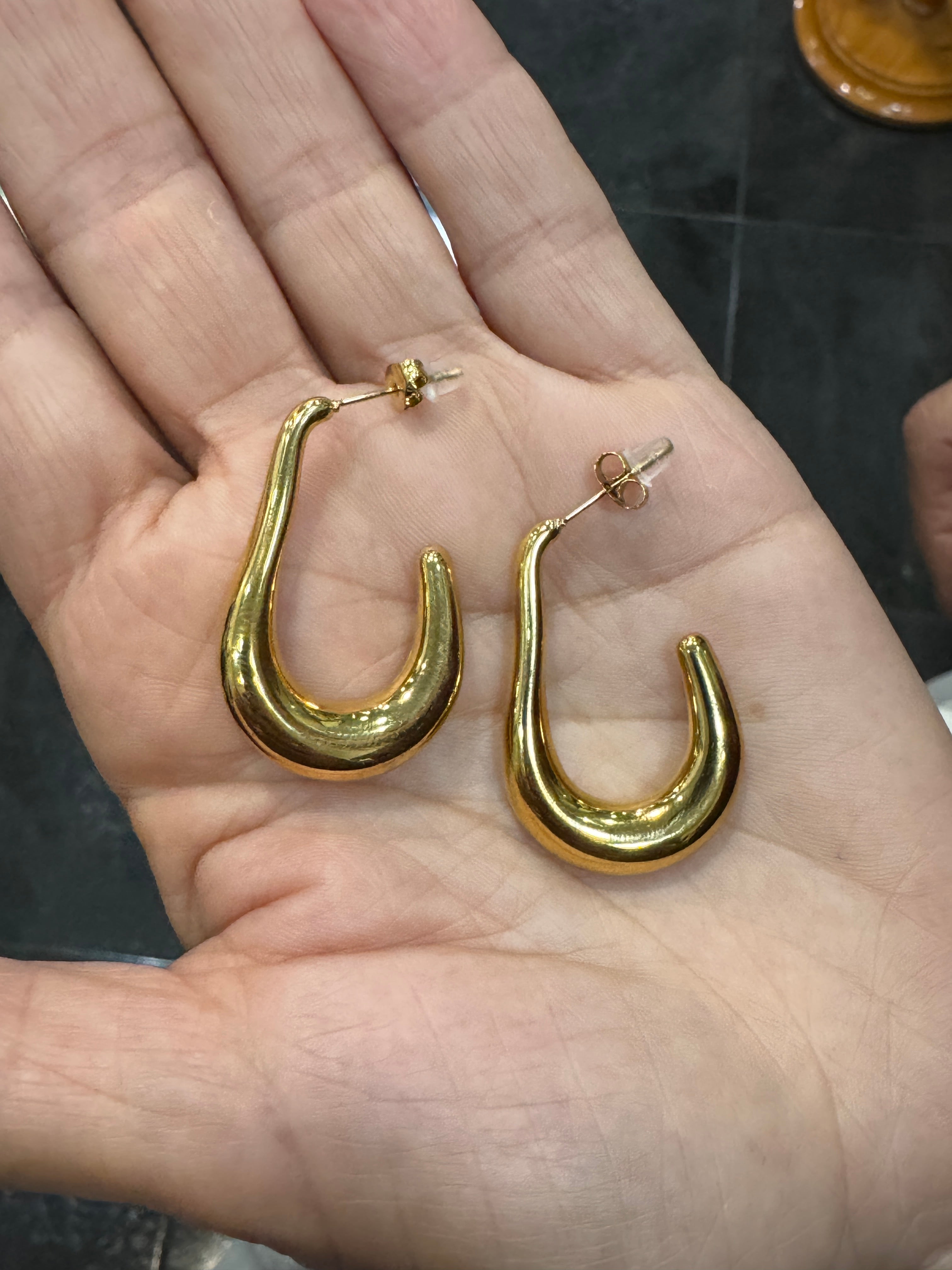 Pendientes Dorados Sculptural Drop